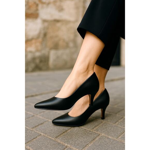 Clarks Linvale Jerica Black Leather Kitten Heel Pumps Women’s US 7.5 Wide New - Picture 1 of 10